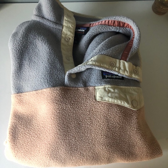 Patagonia Sweaters - women’s patagonia quarter button up